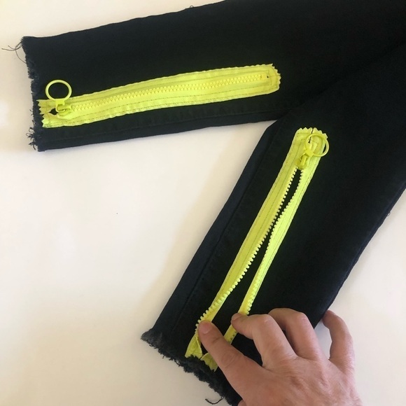 American Bazi Colored Zipper Skinny Fit Frayed Hem Black Jeans Size S - Picture 12 of 12